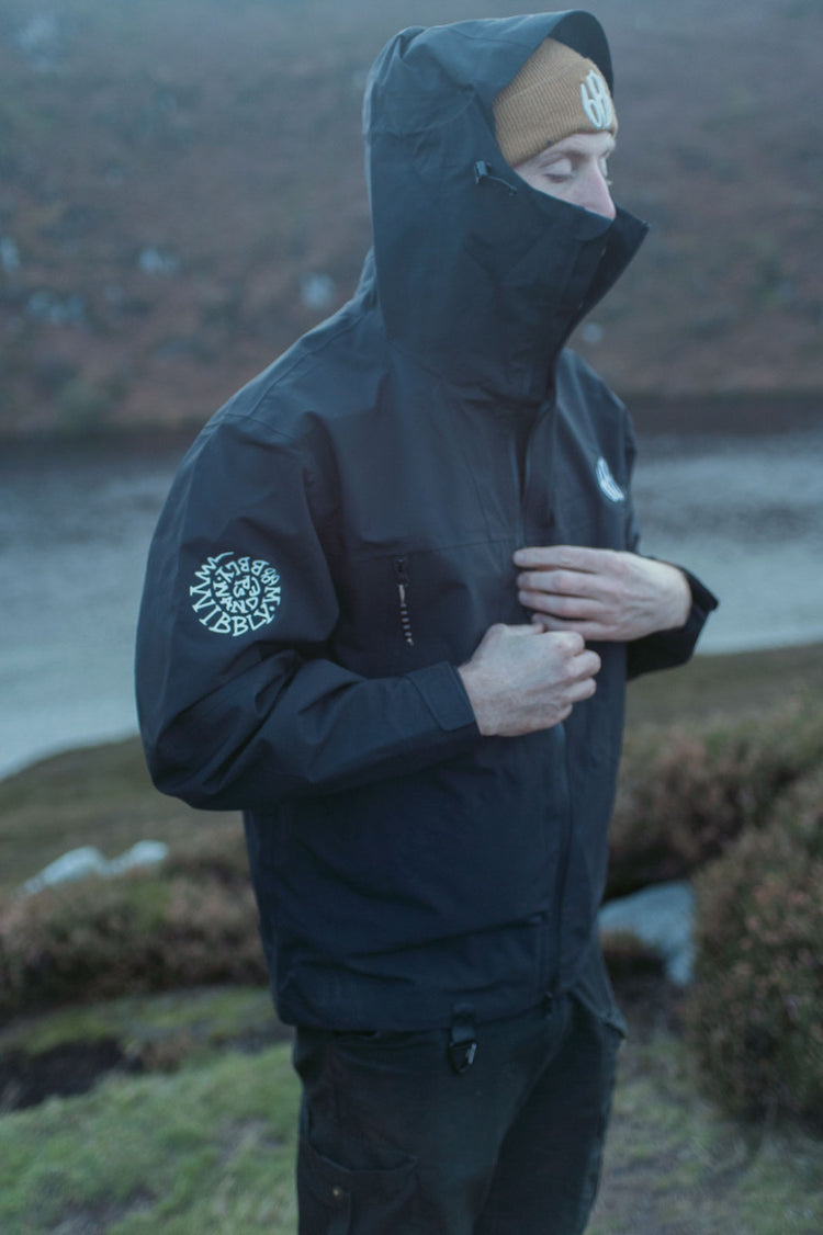 Madra Rua ꩜☘︎ (PRESALE) 2.5L Tech Jacket